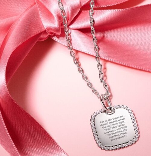 Покажи това, което чувстваш чрез бижу!