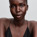 Pandora Колие Красива като цвете