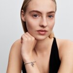 Disney x Pandora Висулка Бъз Лайтиър