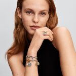 Pandora Пръстен РОЗАТА И СРЕД ТРЪНИ РАСТЕ