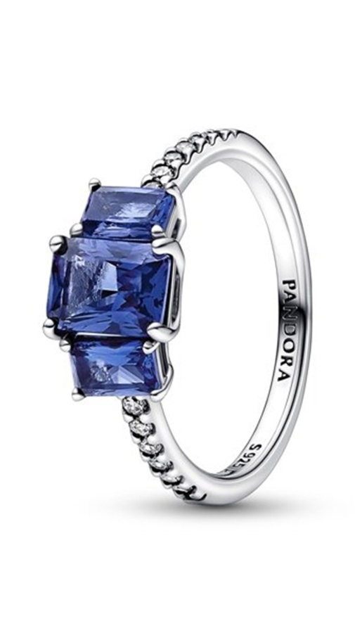 Pandora Пръстен Кралица