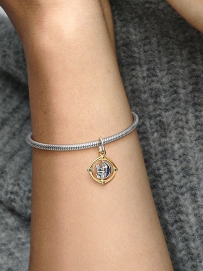 Disney x Pandora Талисман висулка Прегърнати в нощта