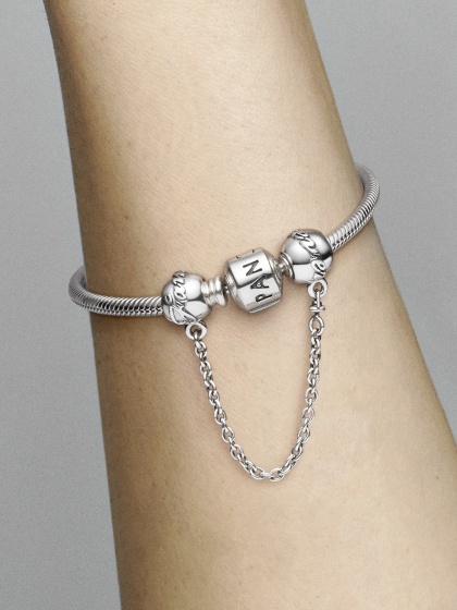 Pandora Осигурителна верижка Семейна обич