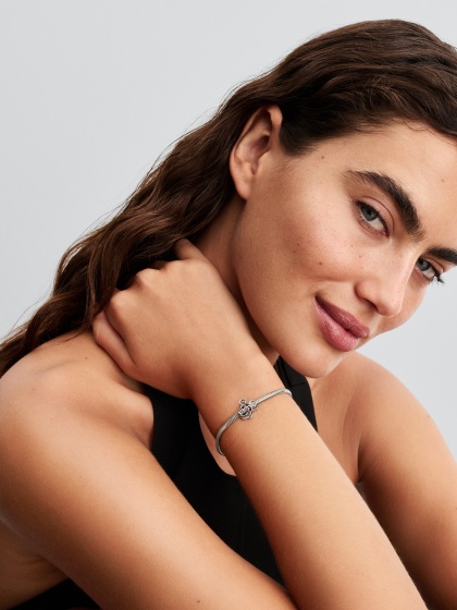 Disney x Pandora Талисман Мики силует